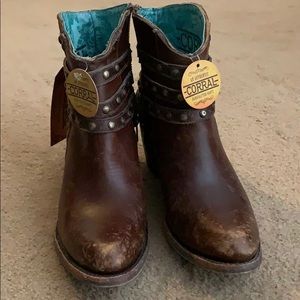 Corral ankle boots C2993, size 9